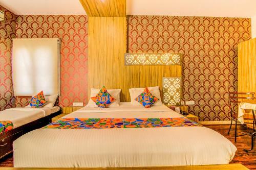 Fabhotel Grand Savoury Suites Frazer Town