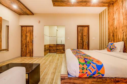 Fabhotel Grand Savoury Suites Frazer Town