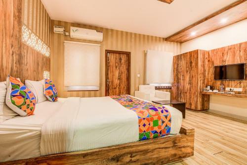 Fabhotel Grand Savoury Suites Frazer Town