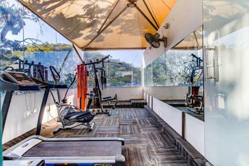 Fabhotel Grand Savoury Suites Frazer Town