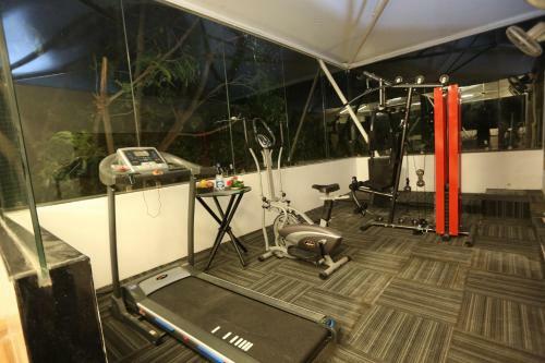 Fabhotel Grand Savoury Suites Frazer Town