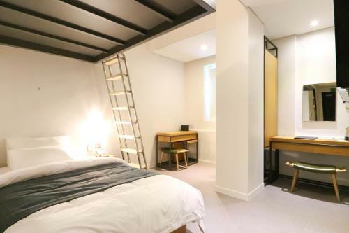 Best In City Hotel