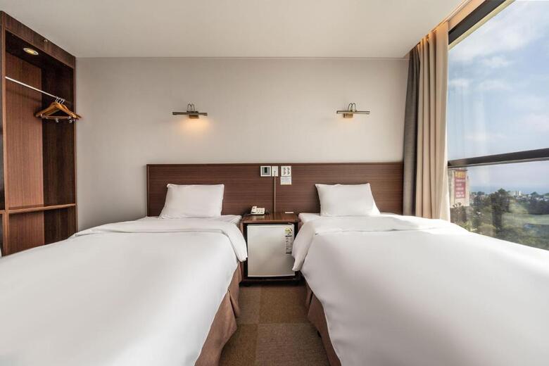 Sunrise Hotel Jungmun