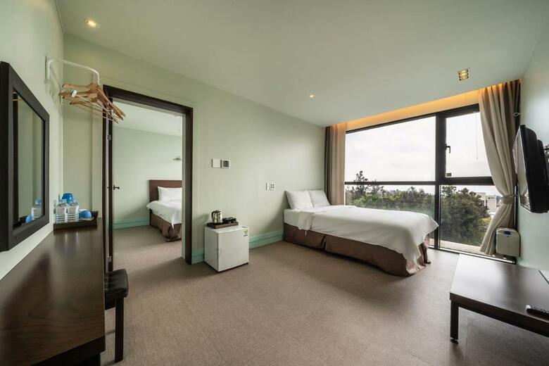 Sunrise Hotel Jungmun