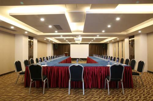 Foshan Baolong International Hotel