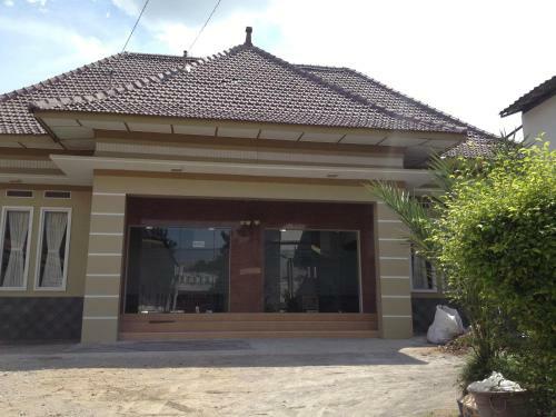 Hostal Kartika Syariah Guest House