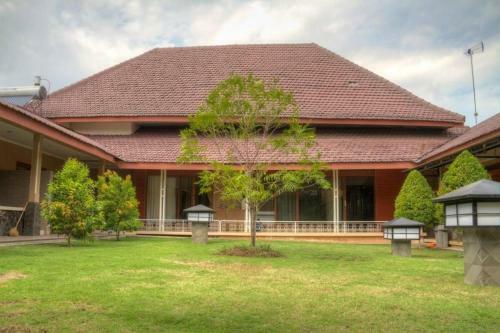 Hostal Kartika Syariah Guest House