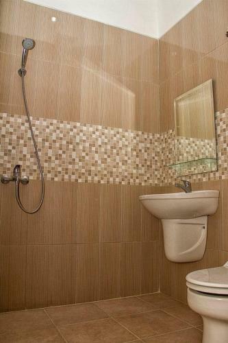 Hostal Kartika Syariah Guest House