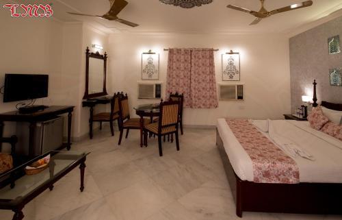 Lmb Hotel City Centre, Jaipur