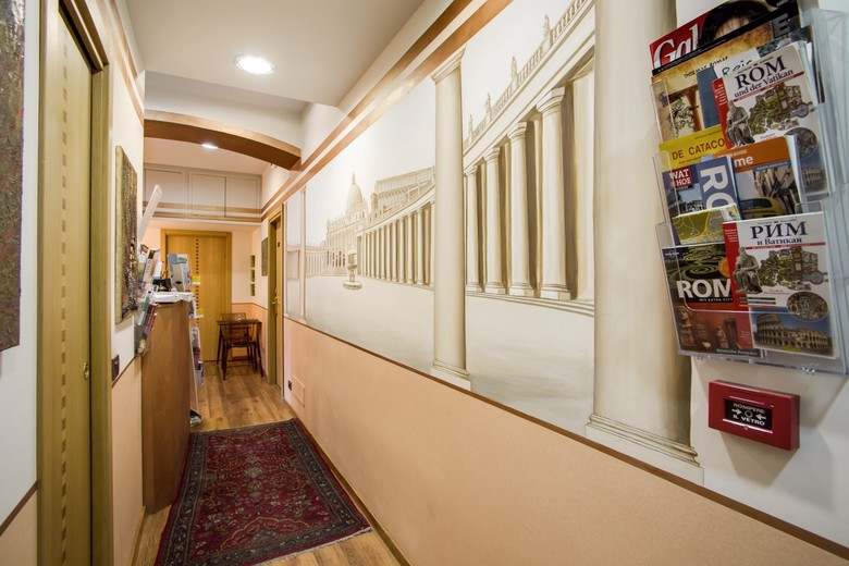 Hotel Papavistarelais