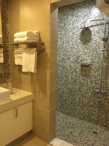 Guangzhou Pleasant Grasse Hotel