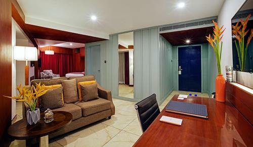 Hotel Zone By The Park, Orr, Chennai