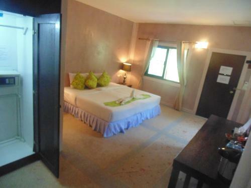 Hotel Aonang Cliff Mountain New Resort