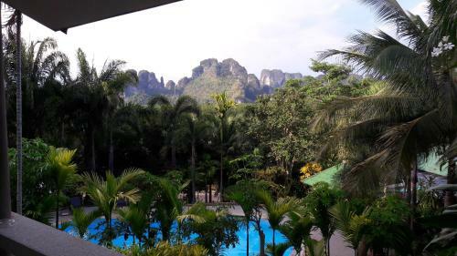 Hotel Aonang Cliff Mountain New Resort