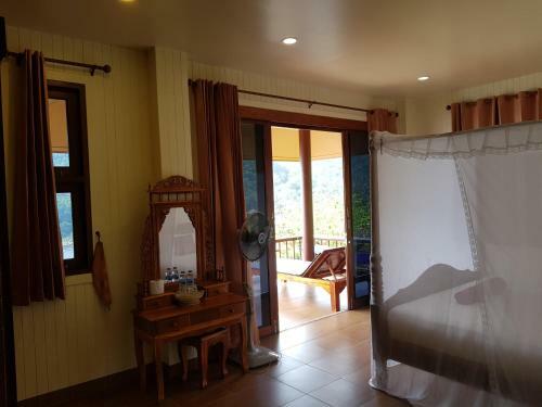 Hotel Aow Leuk Grand Hill