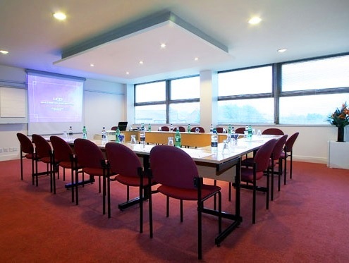 Hotel St Giles Feltham Heathrow