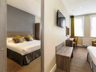 Phoenix Hotel