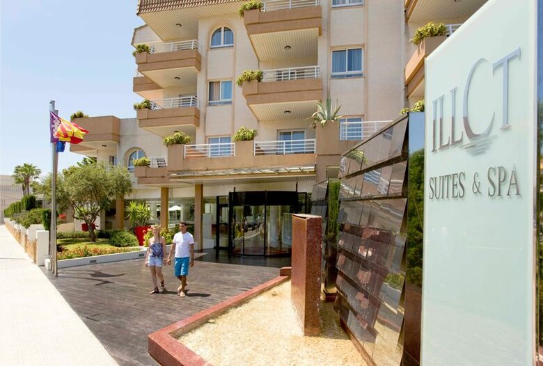 Hotel Illot Suites