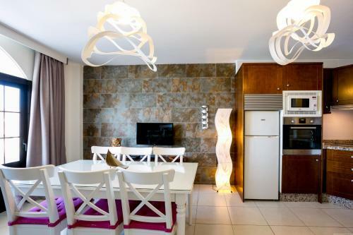 Apartments La Caleta Sunrises