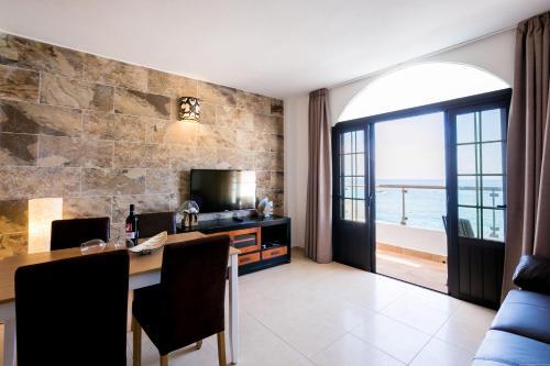 Apartments La Caleta Sunrises