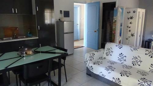 Alexandros Apartments