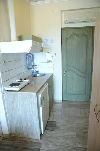 Alexandros Apartments