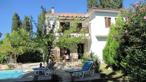 El Villa Pelion