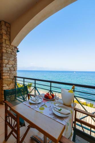 Aparthotel Grekis Beach Hotel And Apartments