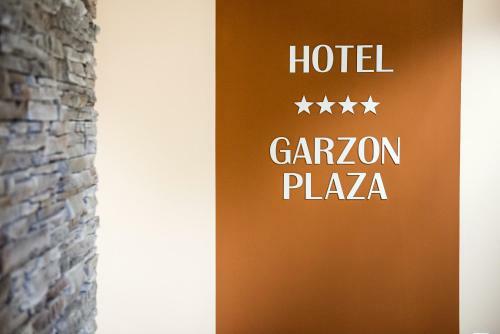Apartamento Hotel Garzon Plaza
