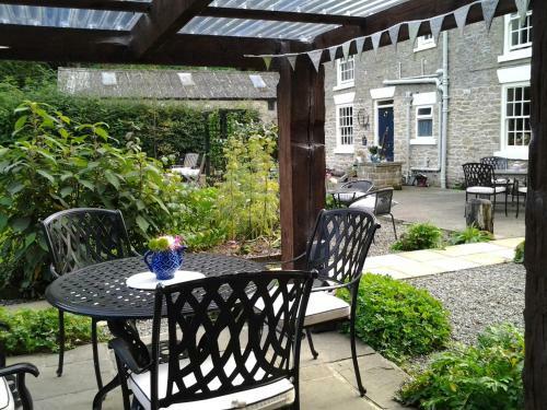 Bed & Breakfast Lowther House