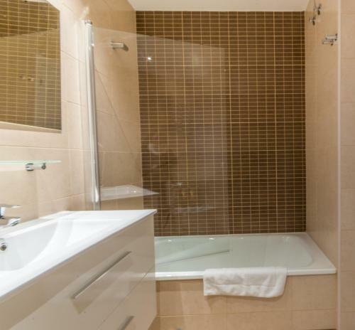 Residencial Super Stop Cases Torre Valentina