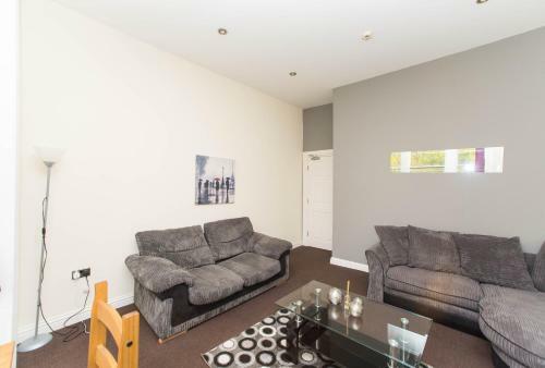 Elms West Apartments