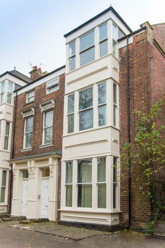 Elms West Apartments