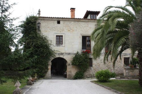 Posada De Peredo Y Villa
