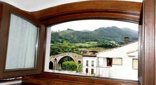 Hotel Puente Romano