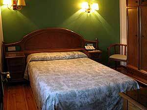 Hotel Puente Romano