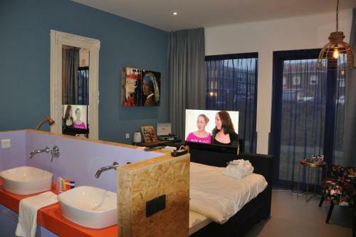 Hotel Rauw Aan De Kade