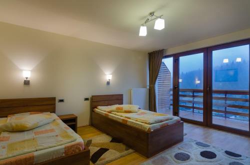 Hostal Panorama Pietrei Craiului