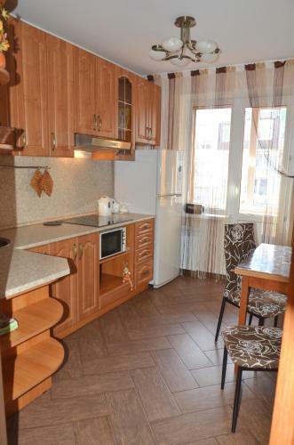 Bagira Apartment On Larina 29