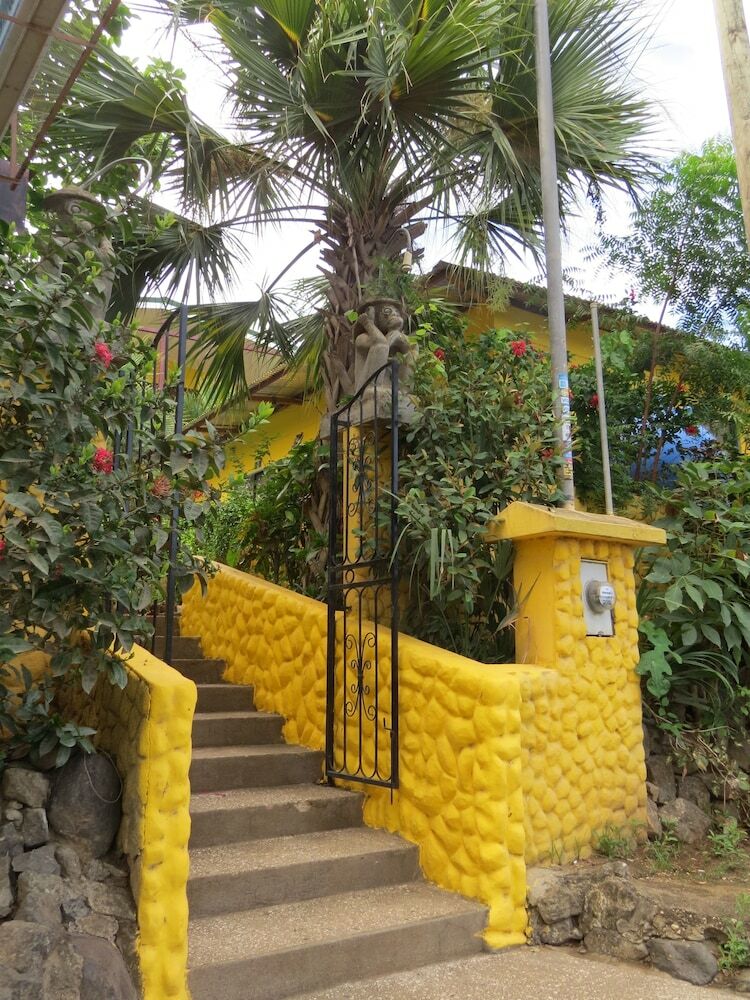 El Mono Loco Hotel