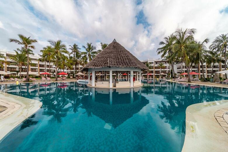 Hotel Prideinn Paradise Beach Resort, Convention Centre And Spa