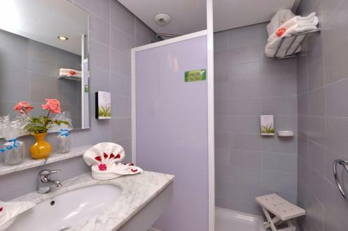 Hotel Valeria Madina Club