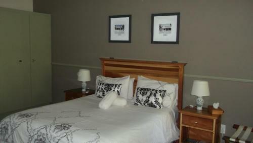 Housemartin Guest Lodge