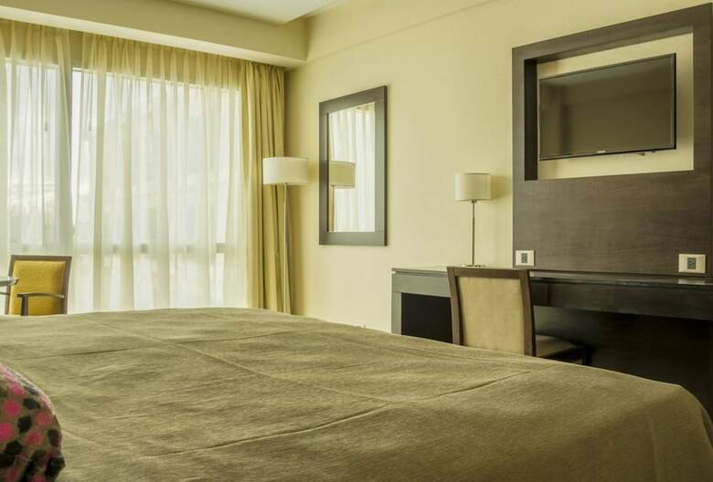 Hotel Howard Johnson Neuquen