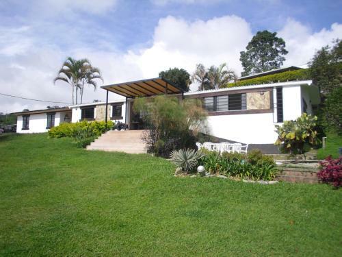 Bed & Breakfast Finca Cafe Bernal