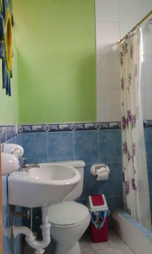 Albergue Hostal Dinos By Hurvinek