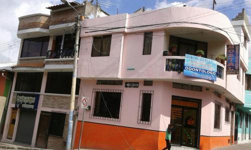 Albergue Hostal Dinos By Hurvinek