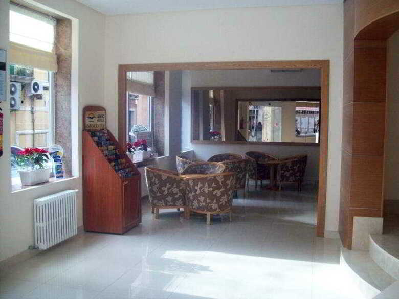 Hotel Amic Col�n