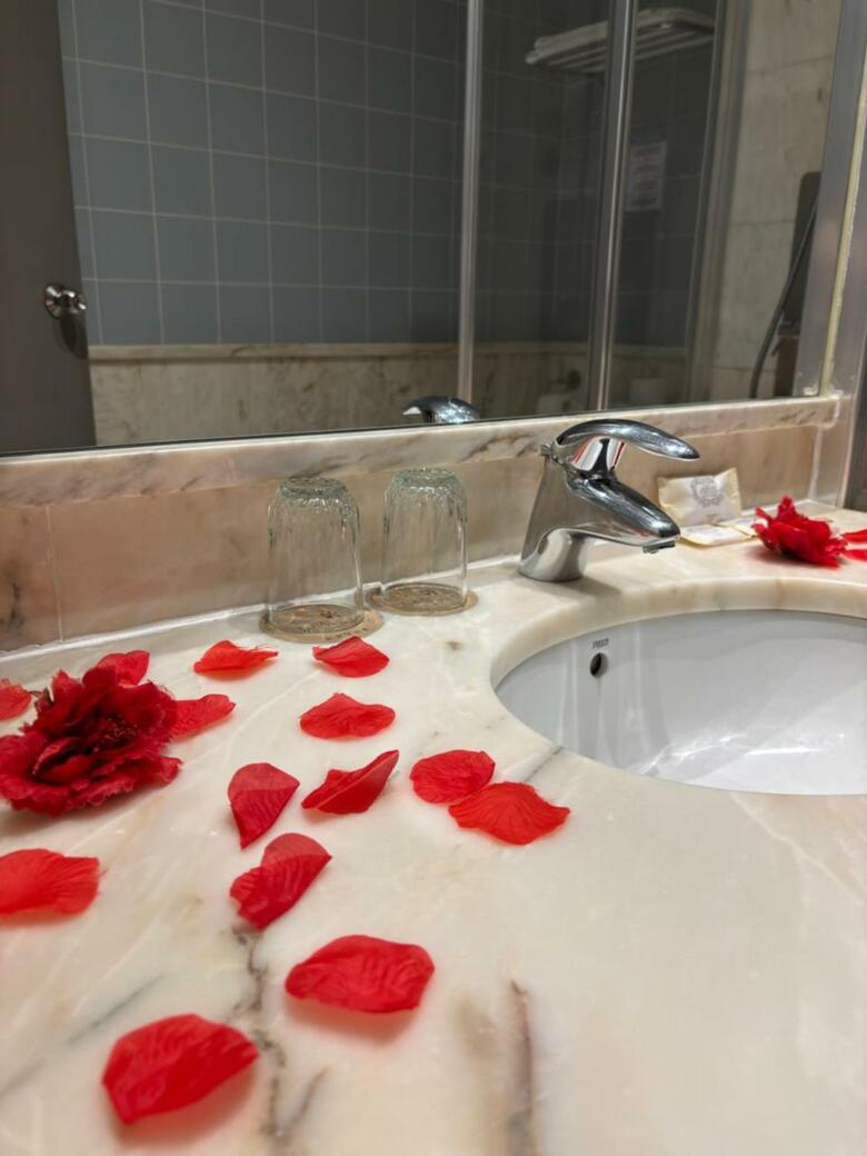 Apulia Praia Hotel