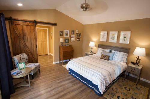 Bed & Breakfast Red Tail Ranch